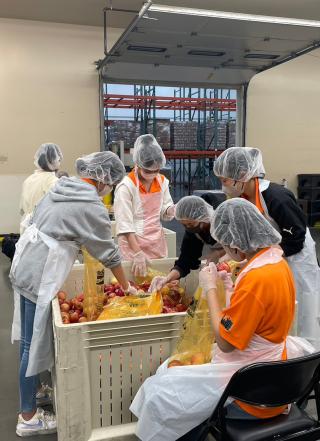 High school students volunteering at Oregon Food Bank
