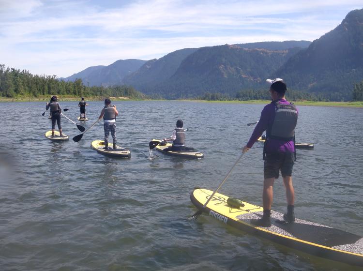 Paddle board on the Columbia River