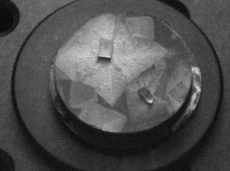 Making a single crystalline of Yttrium barium copper oxide (YBCO)