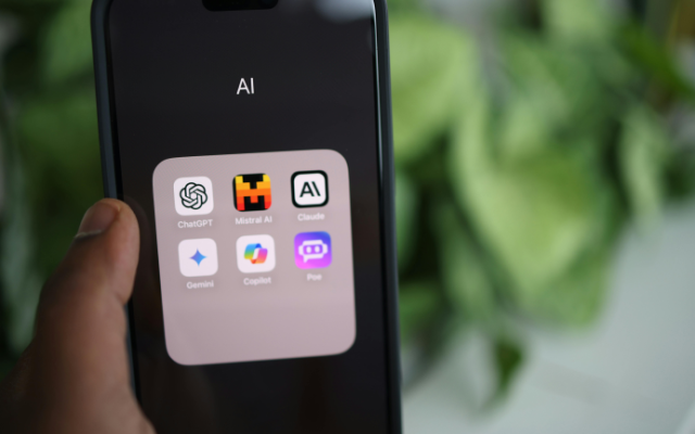 Phone with AI apps