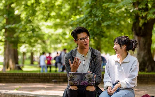 students learning online