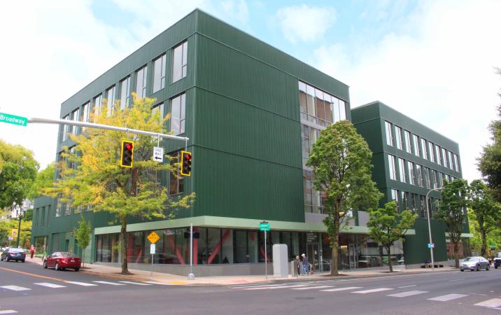 Photo of southeast corner of the Art Building