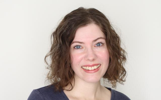 Caitlin Sweeney Headshot