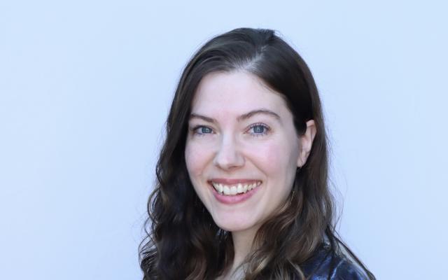Headshot of Caitlin Sweeney