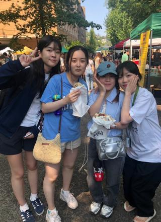 Students at the Farmers Market