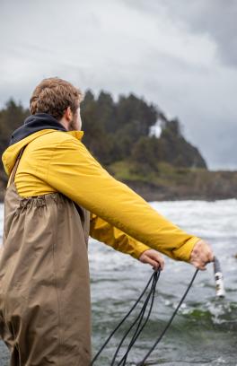 Boiler Bay Man Throwing Cord