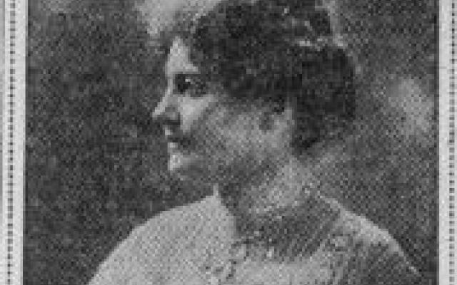 Black and white photo of Carolyn Shelton