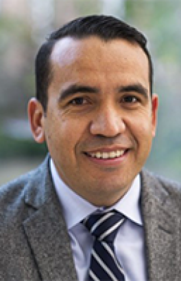 osvaldo-gutierrez headshot