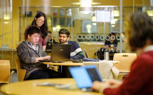 CS students tutoring