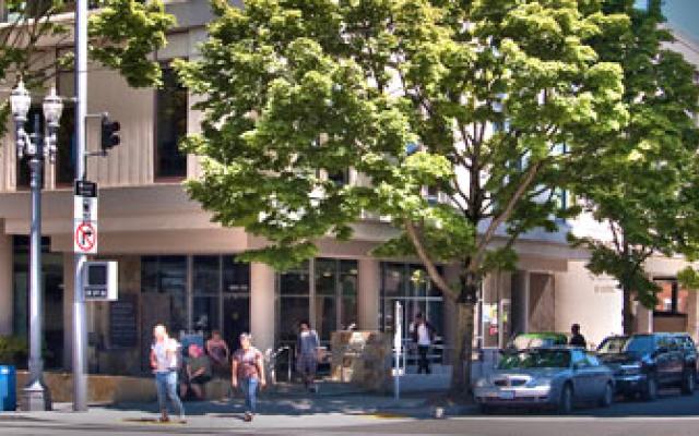 Photograph of the completed entrance to the Student Health and Counseling portion of the building