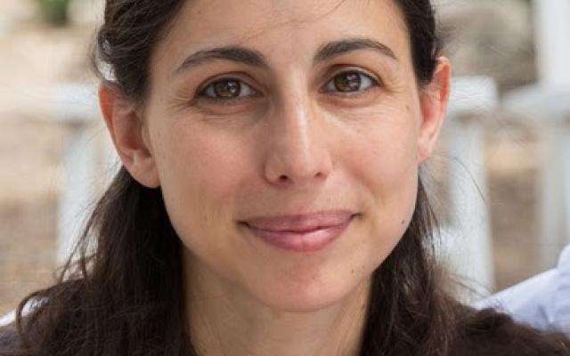 Dr. Nirit Kurman