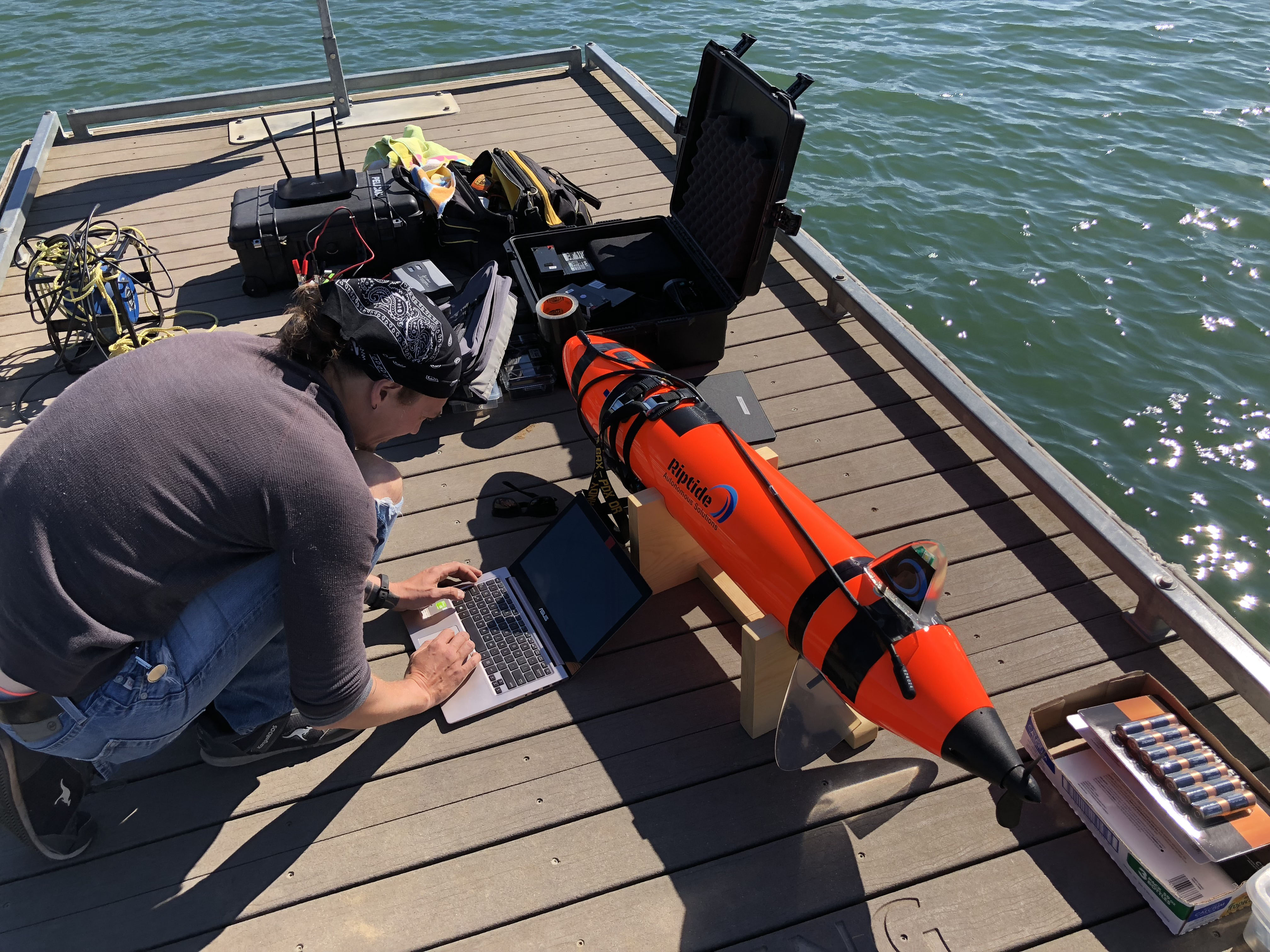 NEAR Lab researchers preparing a submersible