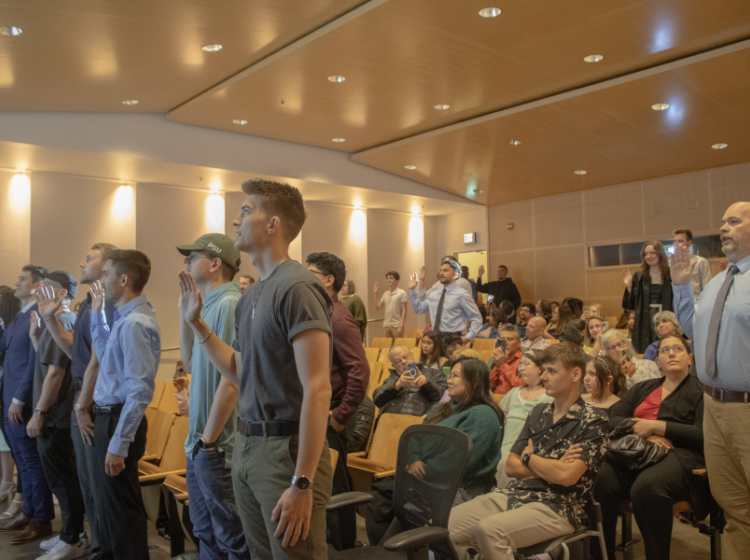 Order of the Engineer - Individuals making the pledge