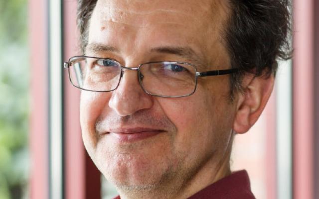 Branimir Pejcinovic headshot