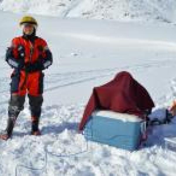 Nadeau lab sampling in the Arctic