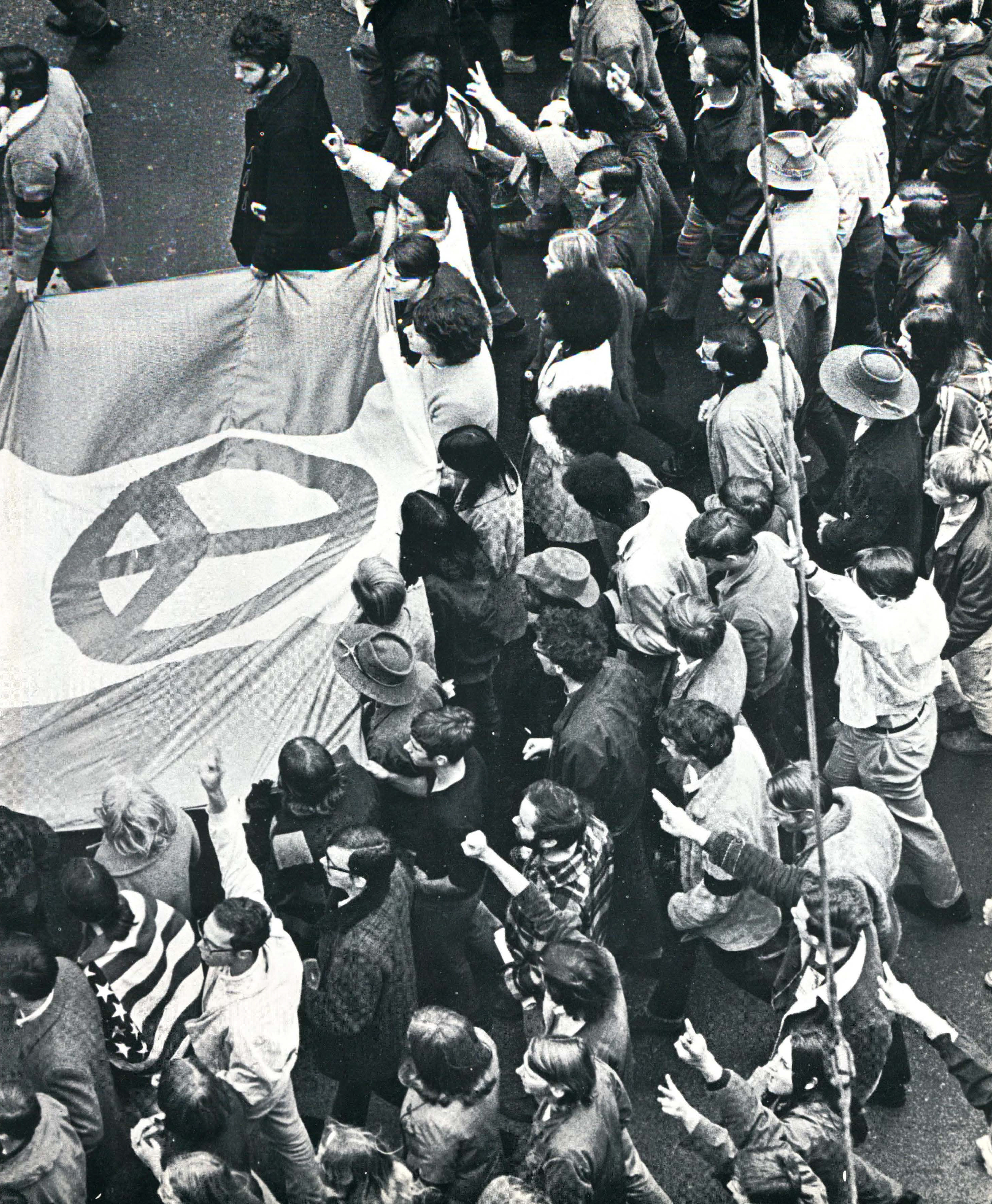 PSU students in 1970 marching on the SW Park Blocks