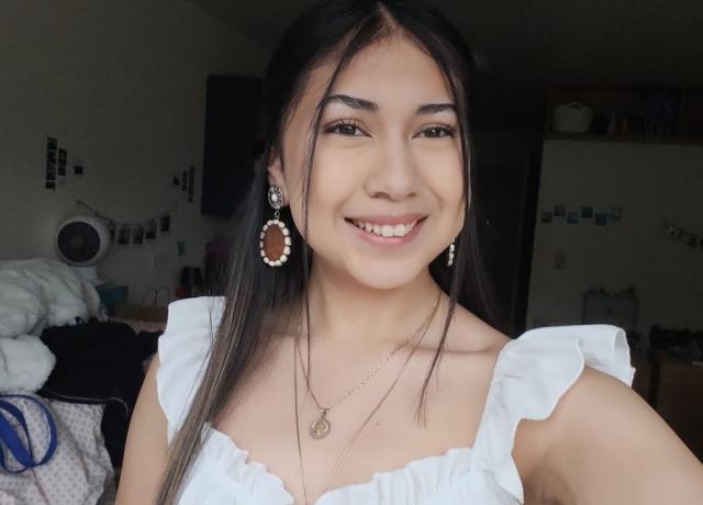 Honors Ambassador Suzie
