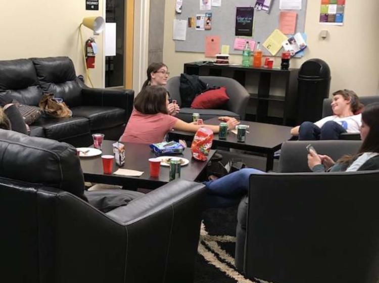 PSU honors students studying in the Honors Commons