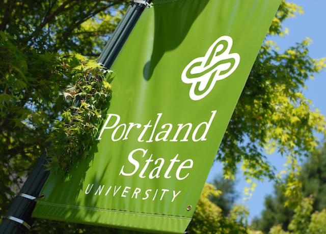 Portland State light post flag