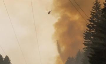 Helicopter carriers water to the Eagle Creek Fire Sept 2017