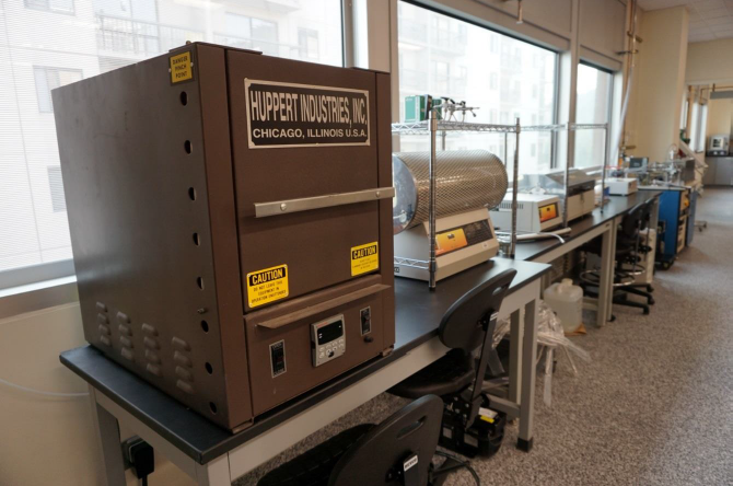 chemical vapor deposition reactors
