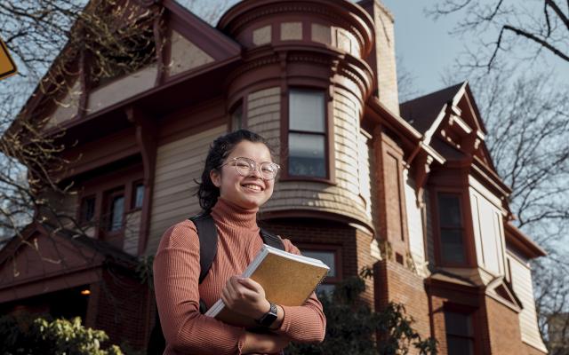 Jasmine Gloden outside PSU's Honors College