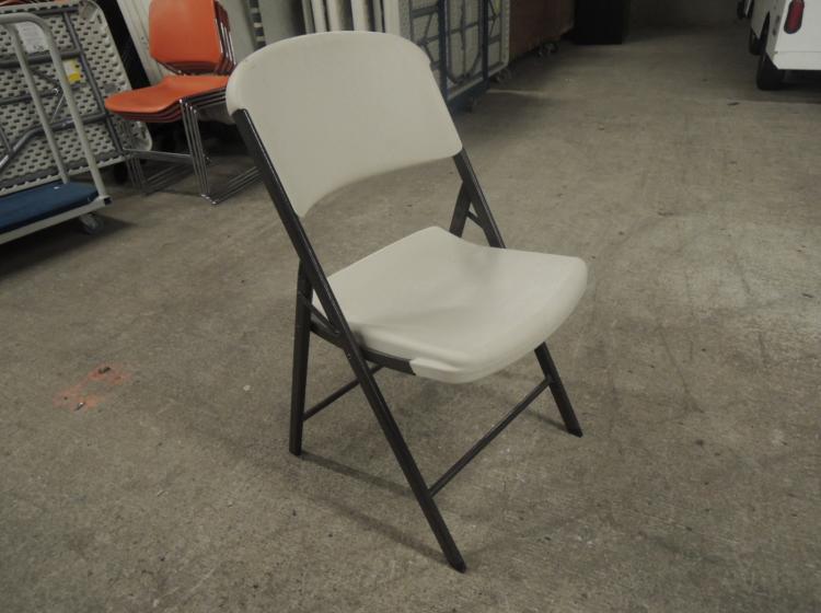 White folding chair