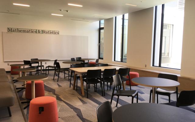 student tutoring lounge