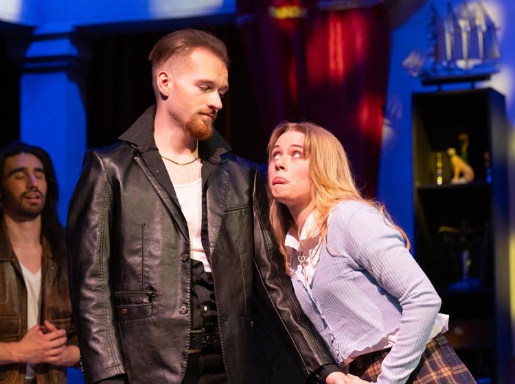 Izaak Thoms and Kathryn Thomas in Gianni Schicchi