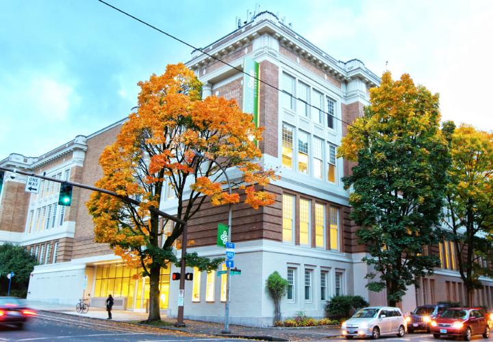 Exterior shot of Lincoln Hall