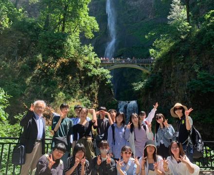 Group at Multnomah Falls