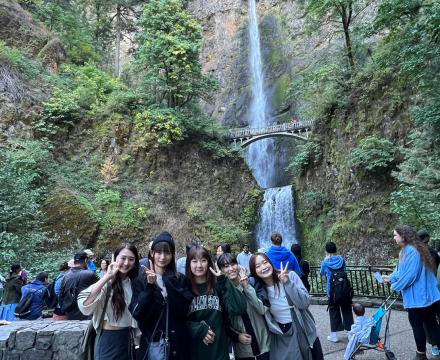 Visiting Multnomah Falls