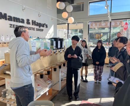 Students visiting local business: Mama & Hapa’s Zero Waste Shop