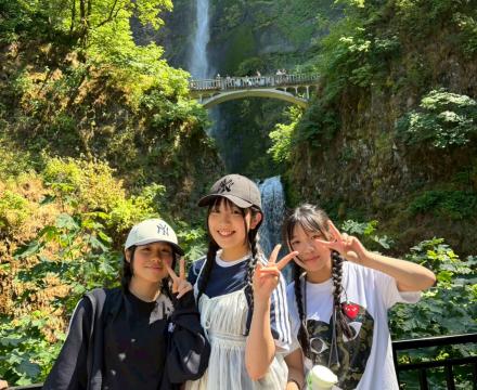 TUINS at Multnomah Falls