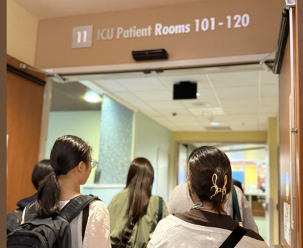 Showa students at Kaiser Hospital