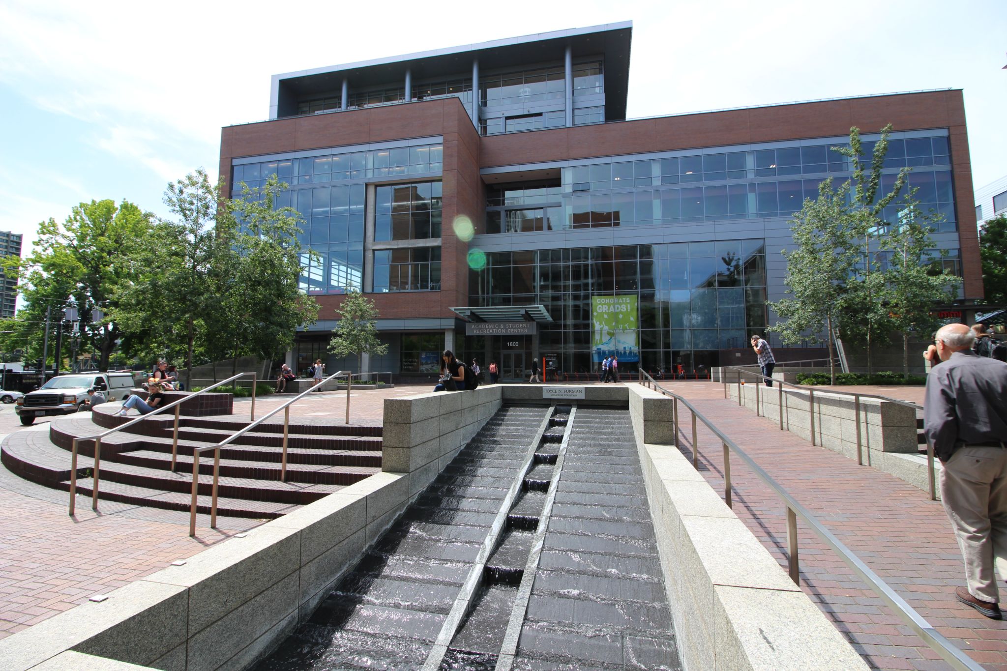 picture of academic and student recreation center