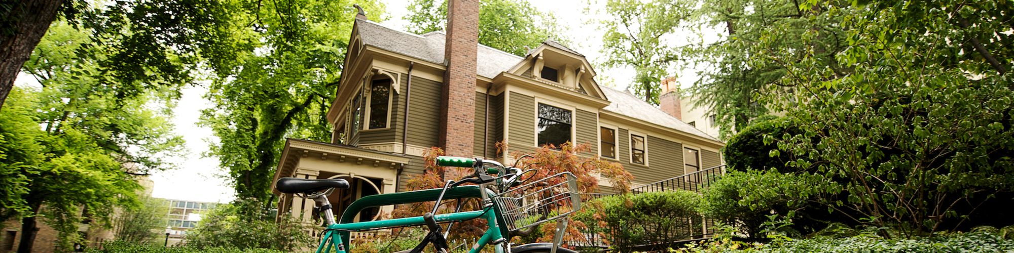 bike parked in front of Simon Benson House