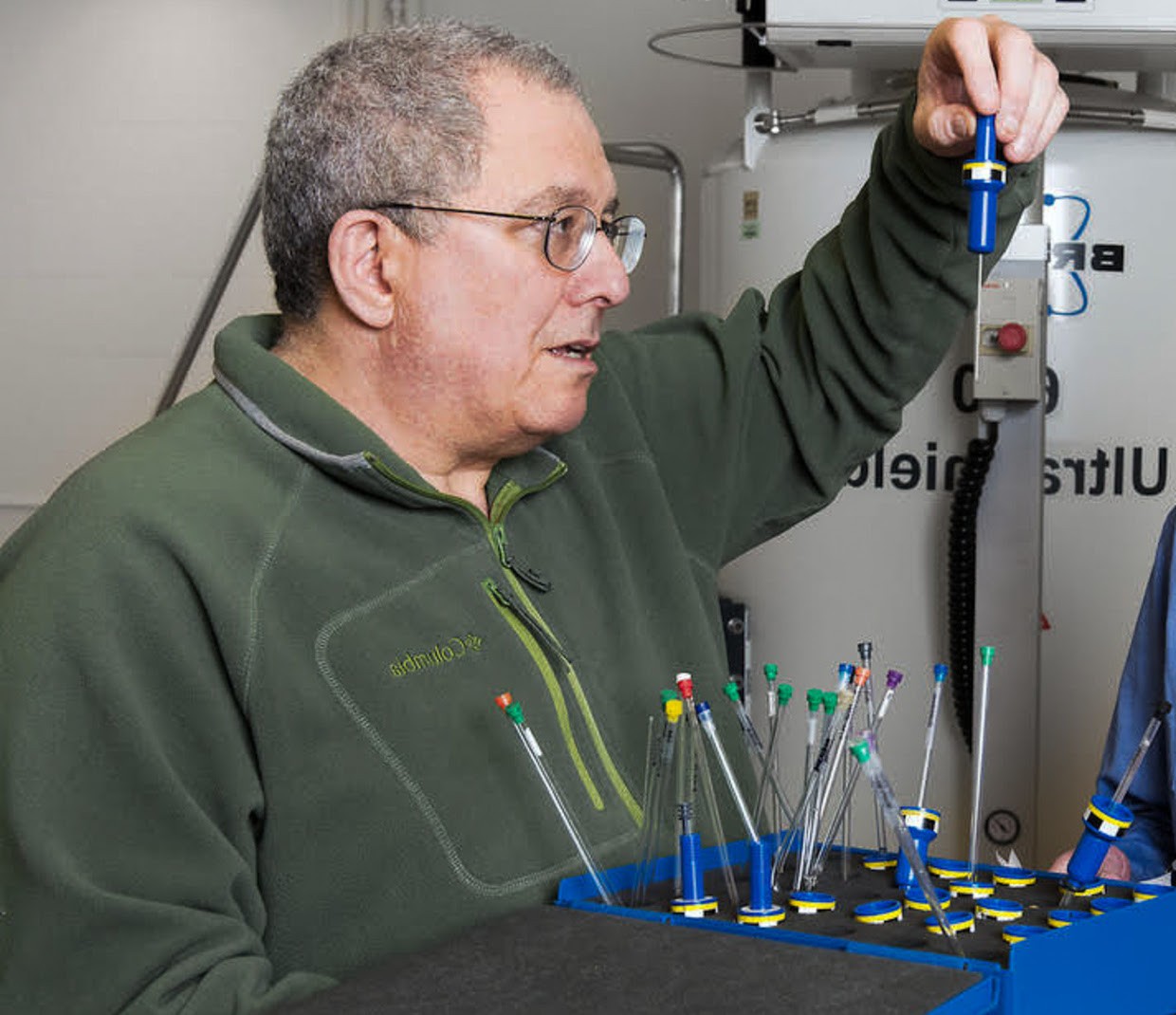 Captis Biotechnology: Dr. Robert Strongin
