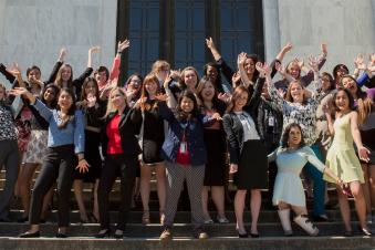 Group of PSU Civic Leadership students in front of the Oregon State Capitol building