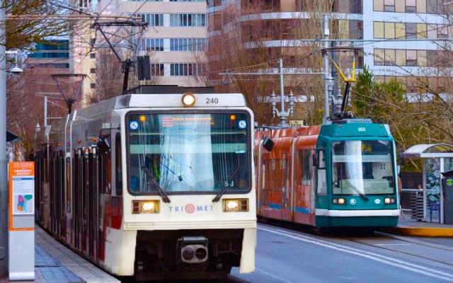 streetcar and light rail 