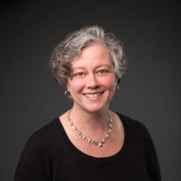 Christina Luther headshot