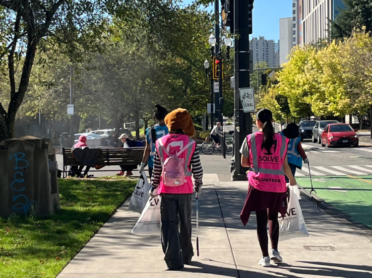 Students Cleaning the streets with SOLVE