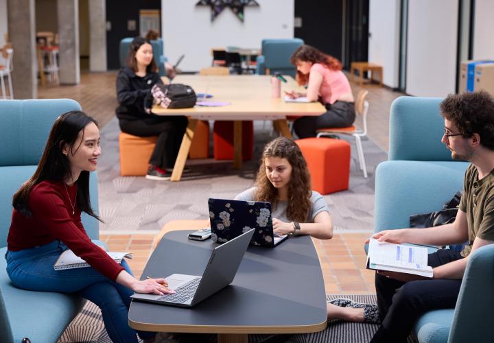 PSU Student studying together