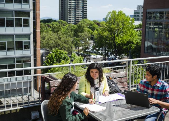 PSU Students Studying