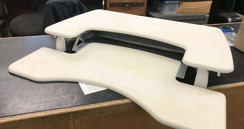Varidesk PP36 (lowest position)