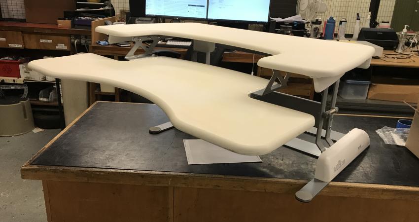 Varidesk PP36 (highest position)
