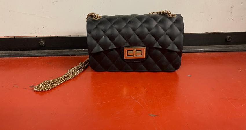 handbag (exterior)