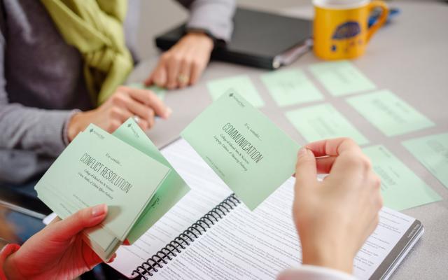 Advising notecards