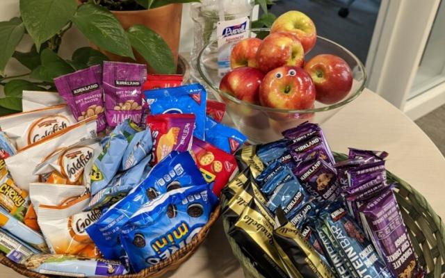 images of snacks and fruit