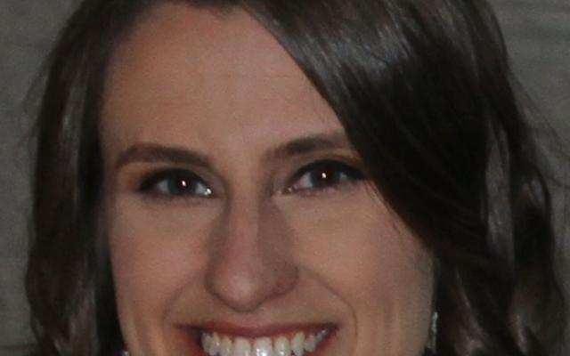 headshot of sarah carnaroli